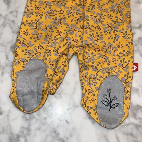 NWT MAGNETIC ME ORGANIC COTTON FOOTIE - Picture 3 of 7